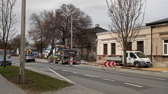 Roboty drogowe na radomskim Zamłyniu. Uwaga - są zmiany i utrudnienia Remont ul. Okulickiego w Radomiu