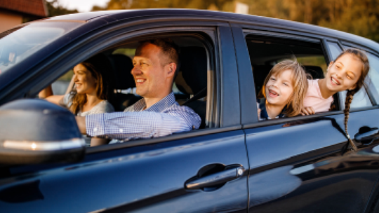 Rodzinne samochody - idealne modele dla młodych rodzin