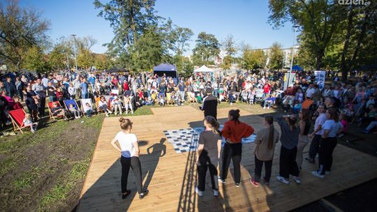 Rodzinnie i bez samochodu Rodzinnie i bez samochodu