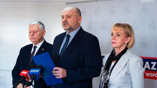 Rok nowego rządu. PiS: Osiągnęli mistrzostwo w niszczeniu kraju