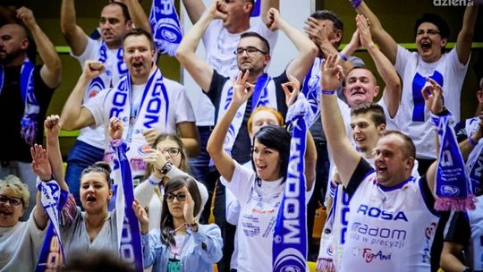 ROSA dała srogą lekcję koszykówki
