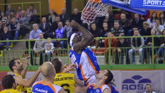 Rosa ograła Start mimo fatalnej skuteczności