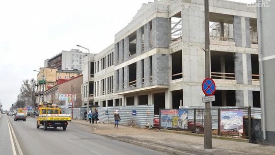 Rośnie biurowiec przy 25 Czerwca. Będą nowe miejsca pracy