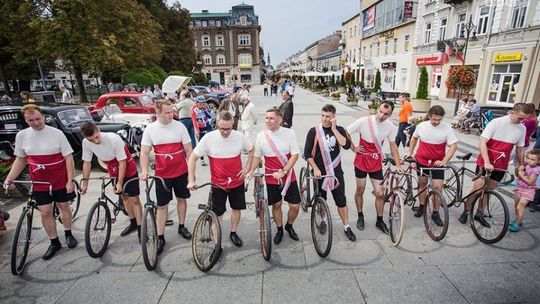 „Rower to jest świat”, czyli druga edycja Ulicznego Retro-Wyścigu Kolarskiego