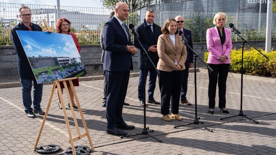 Rozbudowa serwerowni to szansa na pracę dla młodych