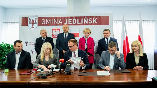 Rozbudowa sieci kanalizacyjnej w gminie Jedlińsk