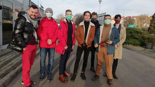 Rózga dla PiS od młodzieżówki partii KORWiN