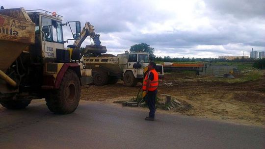 Rozkopują łącznik między Wiejską i Godowską!  OBJAZDY!