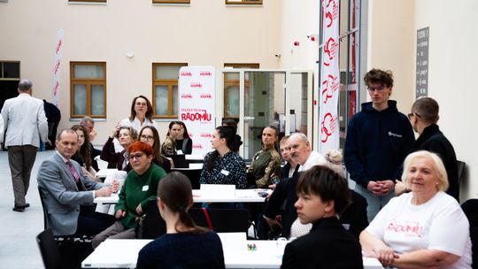 Rozmawiali na temat znaczenia wydarzeń Czerwca ’76. Międzypokoleniowy dialog w Kamienicy Deskurów