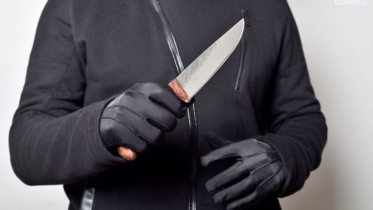 Rozniszew. Zadał żonie 20 ciosów nożem 