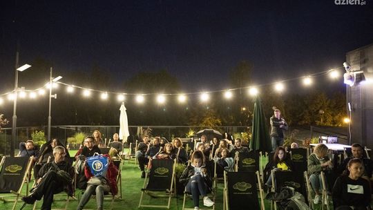 Rusza kino na leżakach. Elektrownia zaprasza na pierwszy seans