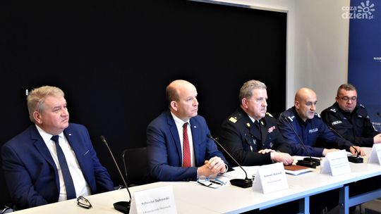 Rusza mazowiecka infolinia 987 dla osób bezdomnych