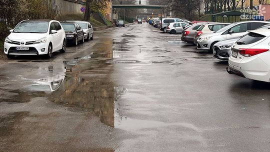 Rusza przebudowa ul. Sandomierskiej na Ustroniu. Kierowcy i piesi muszą liczyć się z utrudnieniami