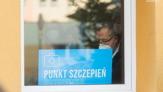 Ruszyły szczepienia osób powyżej 70. roku życia