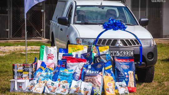 Samochód dla schroniska w Urbanowie