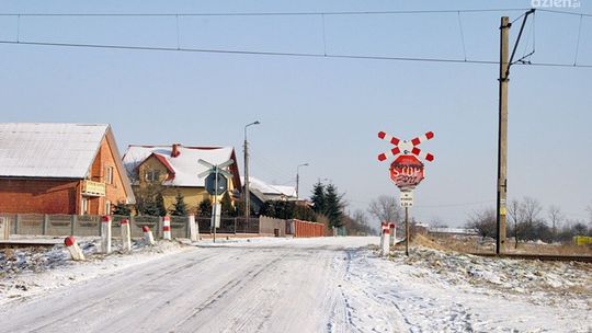 Samochód uderzył w pociąg