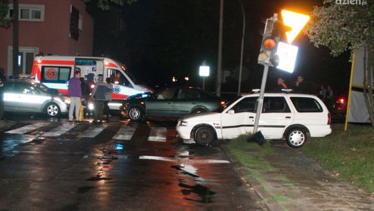 Samochód wpadł w grupę ludzi! (AKTUALIZACJA)