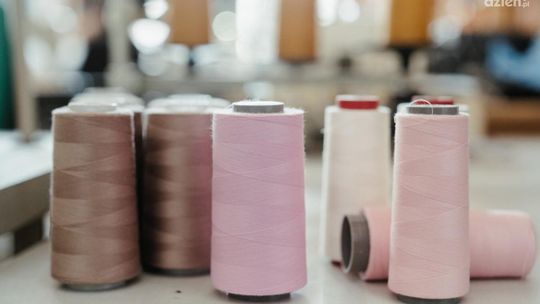 Samodzielne przerabianie ubrań- gdzie kupić niezbędne dodatki?