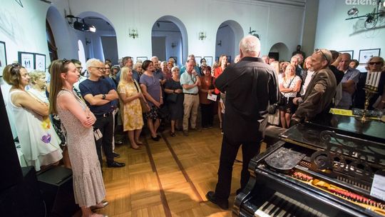 Satyra w „Łaźni”