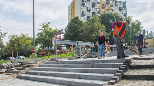 Schody na Domagalskiego remontowane