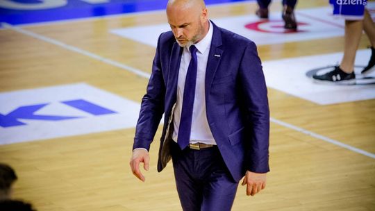 Sędziowski przekręt wyeliminował ROSĘ