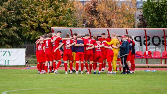 Sensacyjny triumf Pilicy z liderem, remis Broni