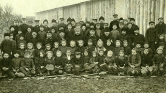 Sentymentalna podróż do przedwojennej szkolnej ławy