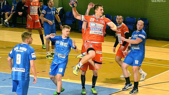 Seria Uniwersytetu trwa