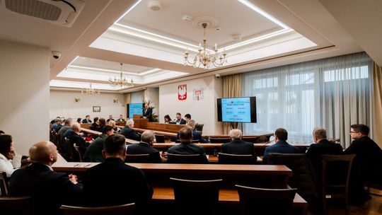 Sesja Rady Miejskiej w Radomiu. Oglądaj na żywo