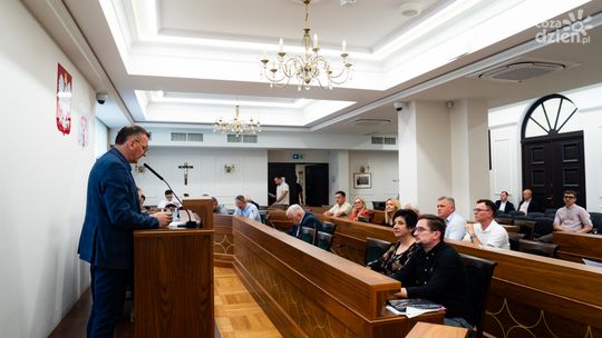 Sesja Rady Miejskiej w Radomiu. Oglądaj na żywo
