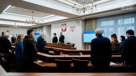 Sesja Rady Miejskiej w Radomiu. Oglądaj na żywo