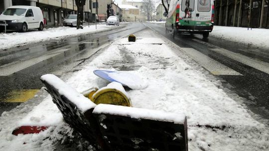 Setki tysięcy zł na naprawę znaków
