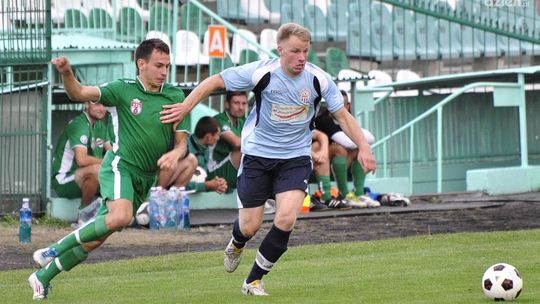 Siarka wygrała, bramki strzelali Wnuk i Radecki