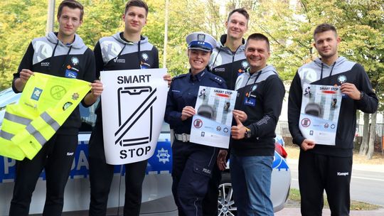 Siatkarze Cerradu Enei Czarnych Radom wspierają akcję "Smart Stop"