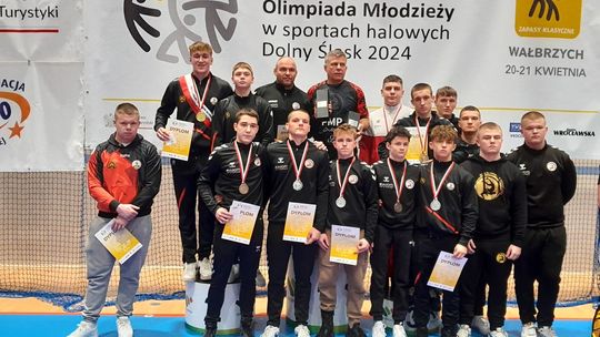 Siedem miejsc na podium zapaśników Olimpijczyka Radom
