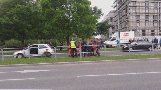 Siostry w wieku 9 i 12 lat potrącone na przejściu na ul. Warszawskiej