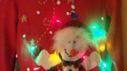 Skąd się wzięły świąteczne swetry?