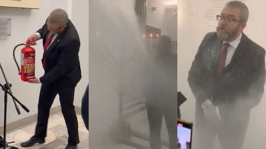 Skandal w sejmie! Grzegorz Braun wziął gaśnicę i zgasił świece chanukowe