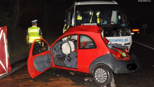 SKARYSZEW. Kobieta wjechała pod autobus (Aktualizacja)