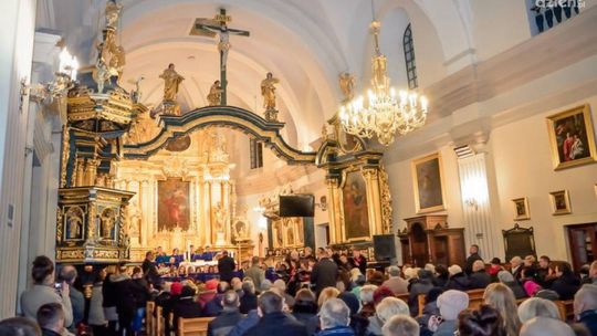 Skaryszew. Koncert z okazji 1050 rocznicy chrztu Polski