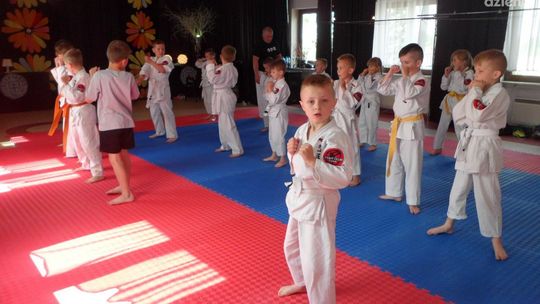 SKARYSZEW. Nowe maty dla karateków