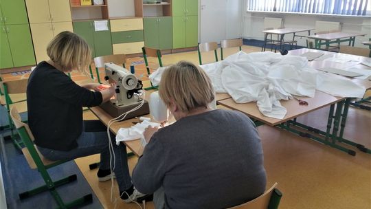Skaryszew. Szyją maseczki dla mieszkańców