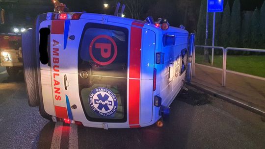 Skaryszew. Zderzenie z udziałem karetki 