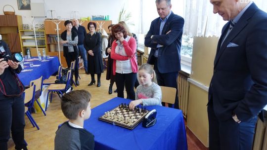 Skarżysko-Kamienna. Szachy trafiły do szkół
