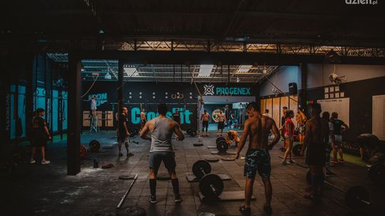 Skuteczny trening na siłowni – co zrobić, aby tym razem się udało?