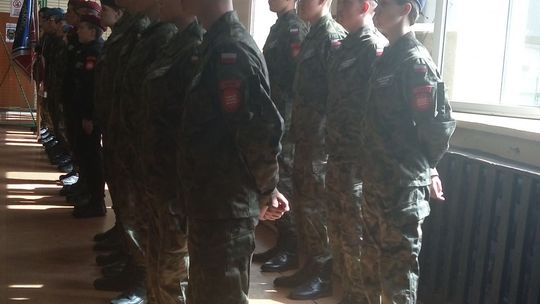 Ślubowanie uczniów ZDZ. Utrudnienia w ruchu