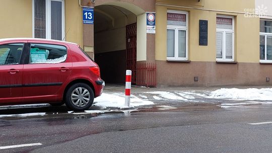 Słupki na ul. Kilińskiego - po co zostały ustawione?