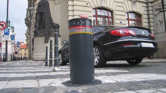 Słupki parkingowe, czyli skuteczny sposób na organizację przestrzeni