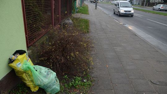 Śmieci zabiorą dopiero pod koniec roku