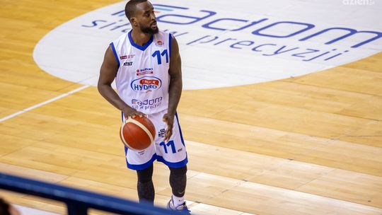 "Smoki" minimalnie słabsze od "Twardych Pierników"